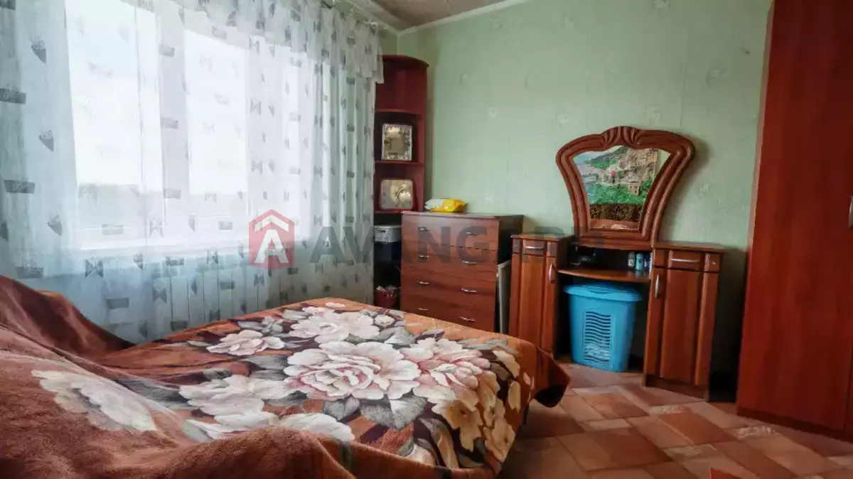3 ����. ��������, 66/38/10 ��. �., 4/10 ���� ���� 4