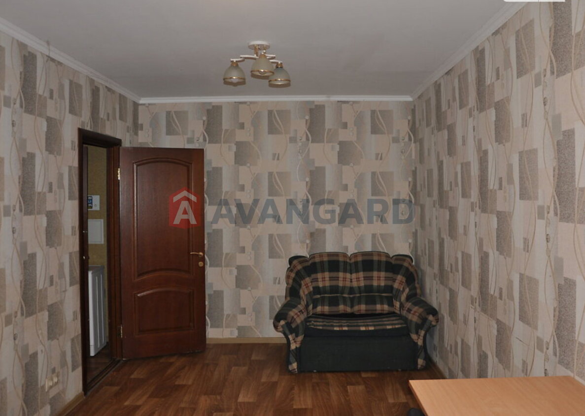 1 ��. ��������, 37/17/9 ��. �., 1/3 ������ ���� 6