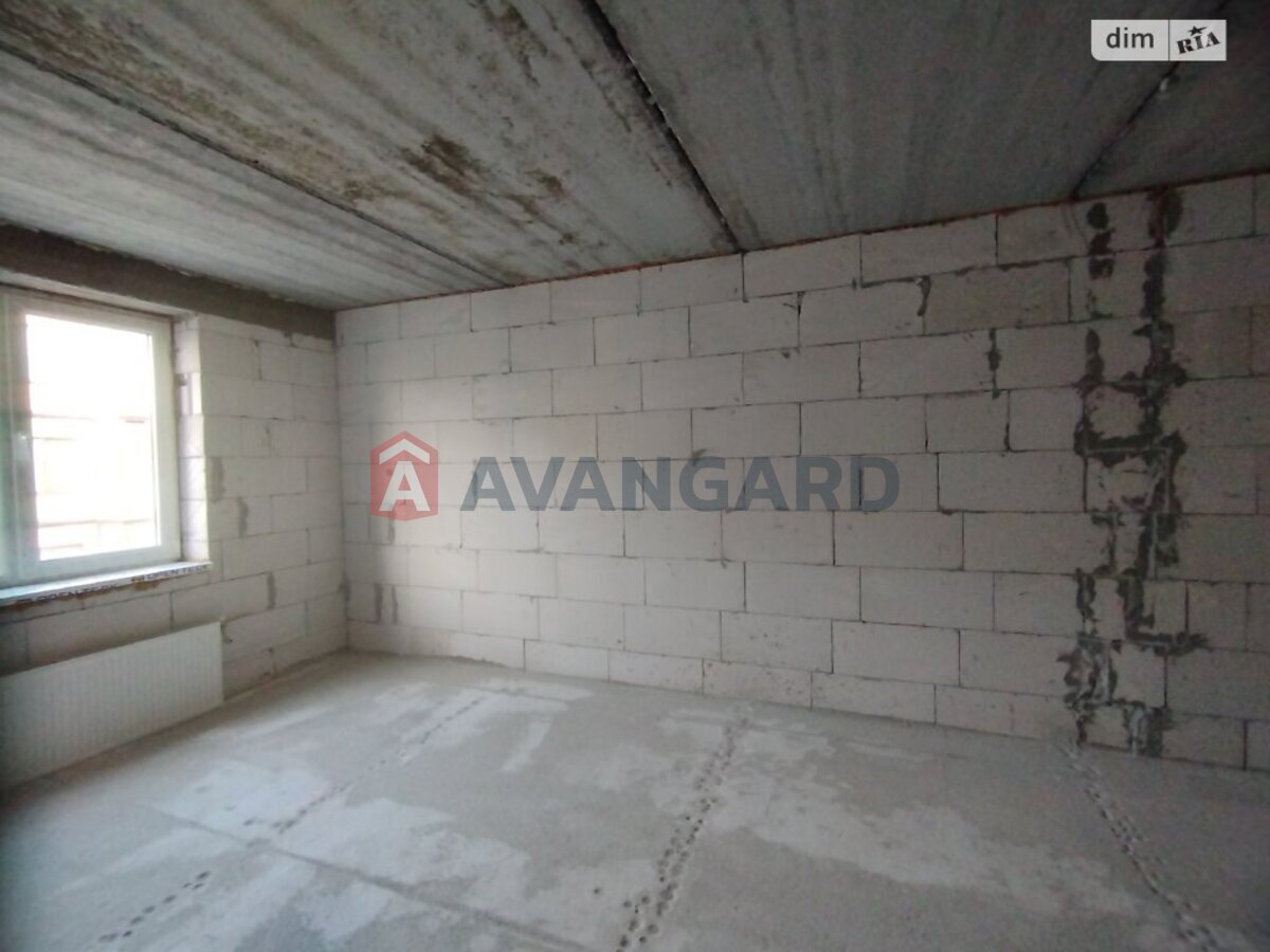 2 ��. ��������, 50/-/15 ��. �., 2/3 ������ ���� 11