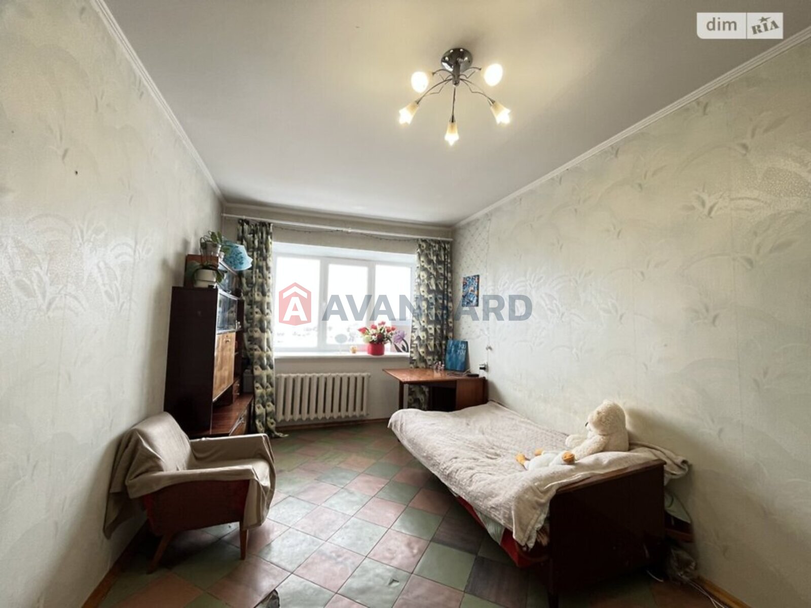 2 ��. ��������, 48/30/5 ��. �., 5/5 ������ ���� 4