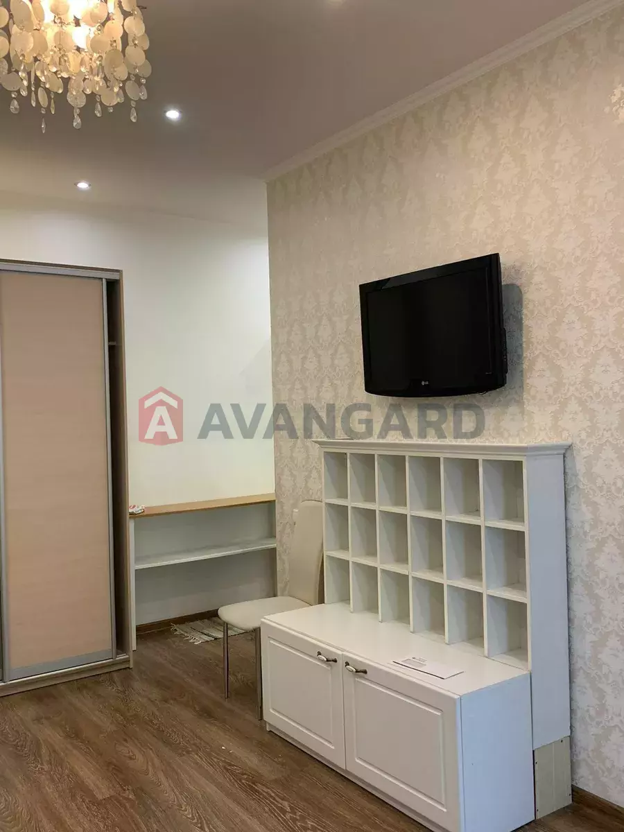 2 ��. ��������, 60/-/9 ��. �., 3/4 ������ ���� 7