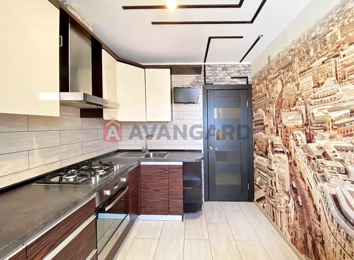 2 ��. ��������, 51/29/8 ��. �., 9/9 ������ ���� 10