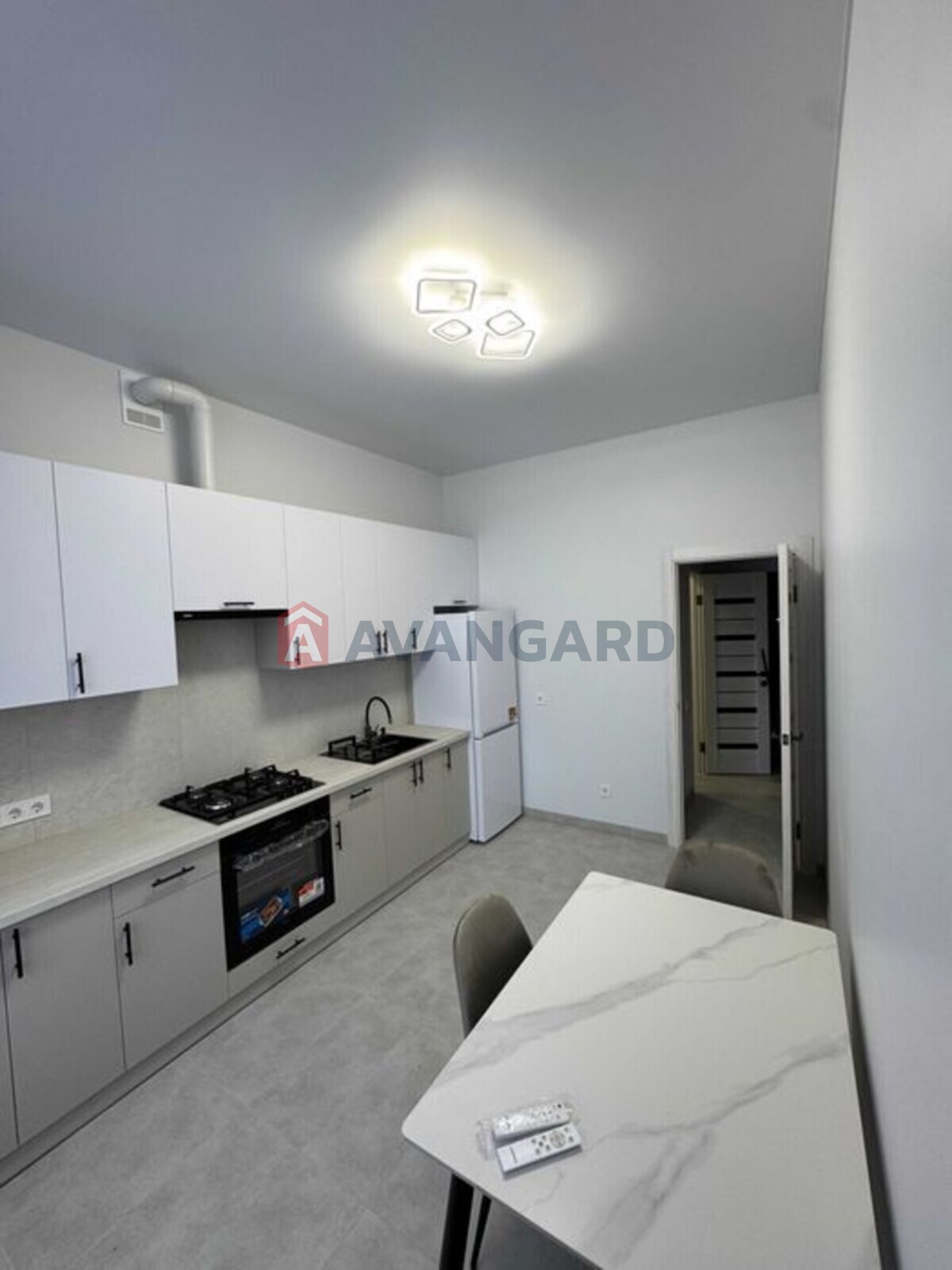 1 ����. ��������, 38/-/11 ��. �., 3/10 ���� ���� 2