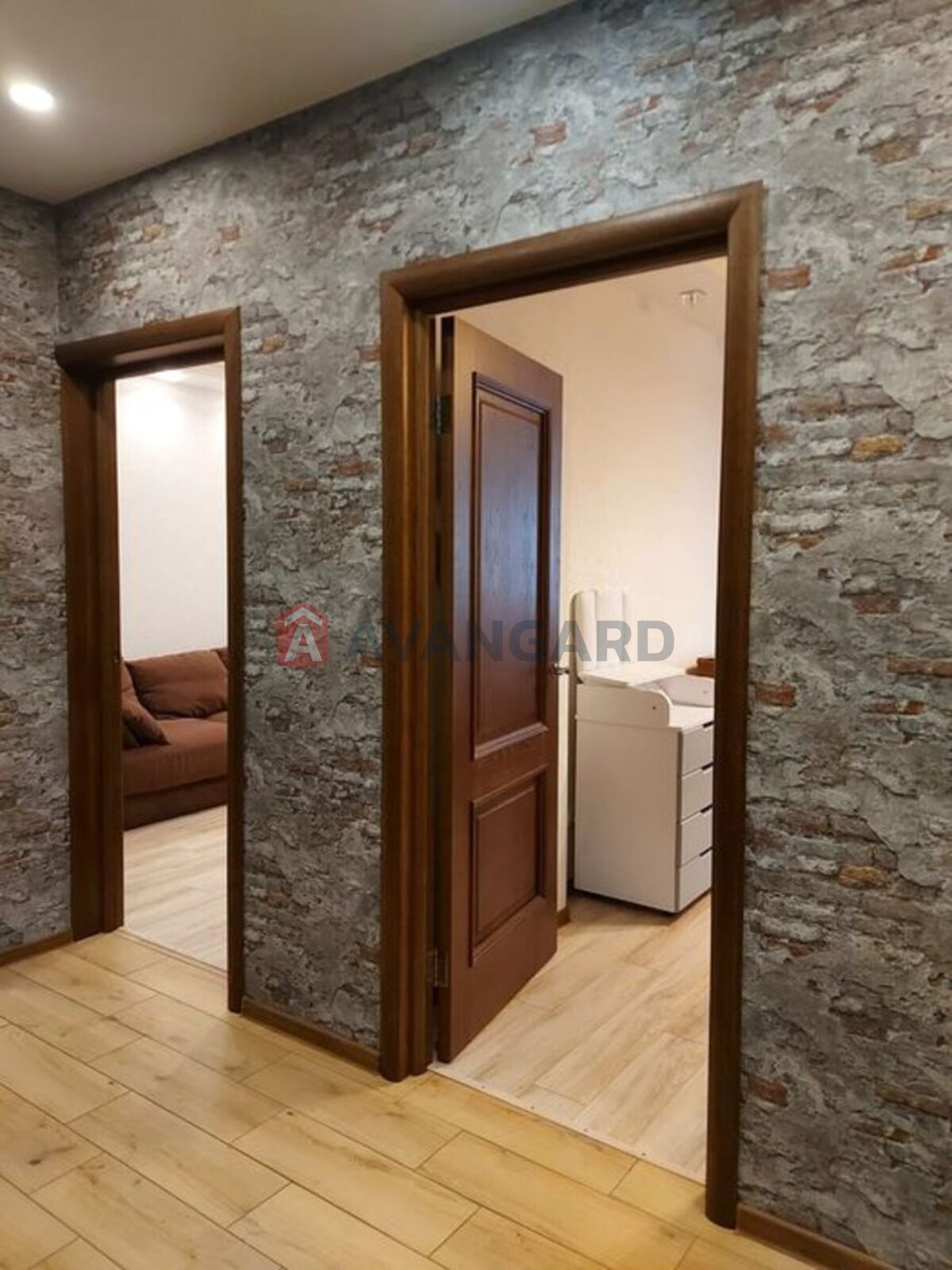 1 ��. ��������, 50/-/21 ��. �., 21/25 ������ ���� 12