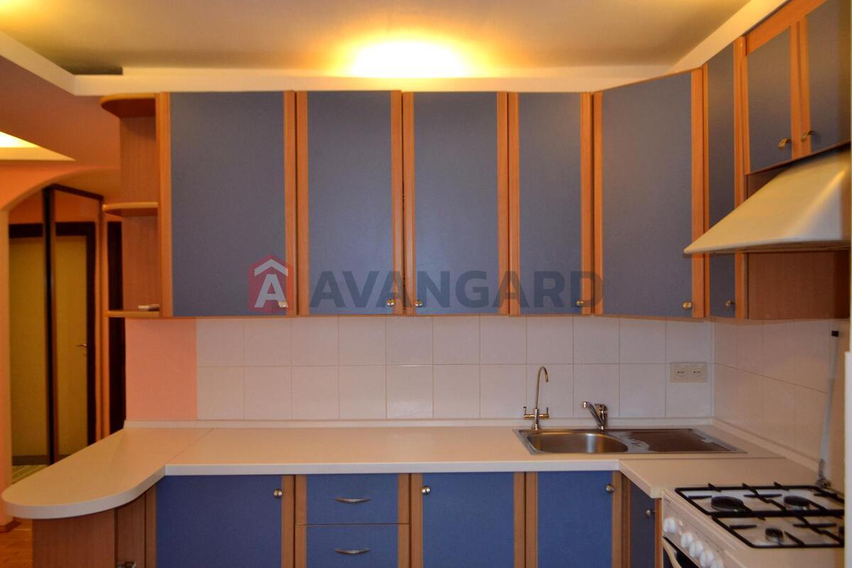 2 ��. ��������, 46 / 22 / 18 ��. �., 4/9 ������ ���� 4