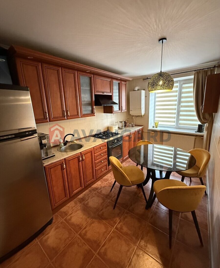 3 ����. ��������, 67/-/14 ��. �., 2/9 ���� ���� 1