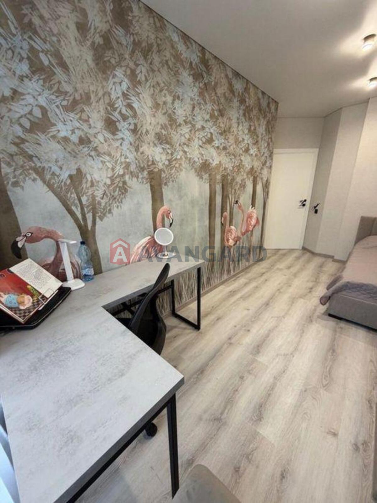 3 ��. ��������, 108/-/15 ��. �., 9/10 ������ ���� 22