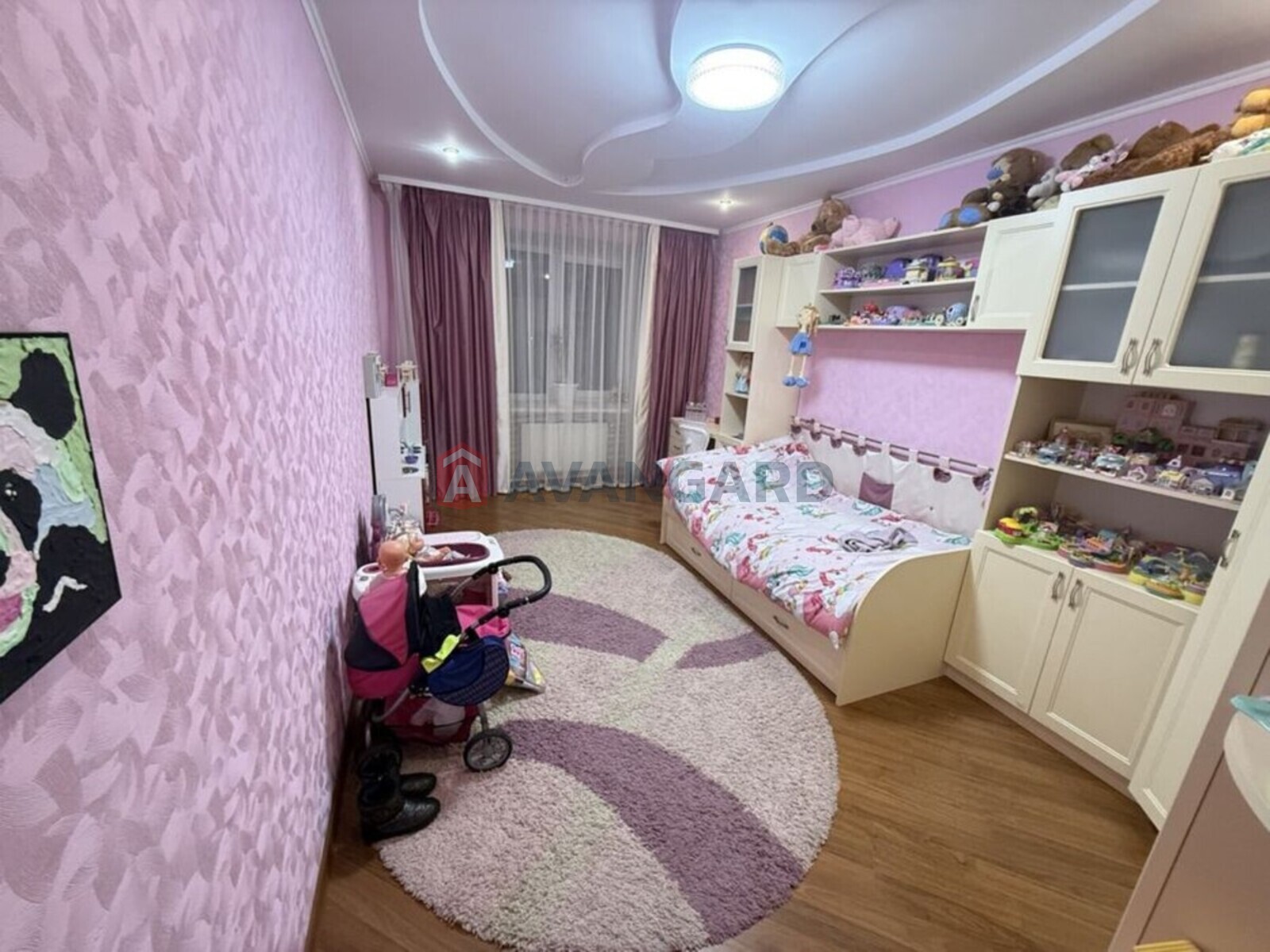 3 ��. ��������, 89/-/13 ��. �., 8/9 ������ ���� 12