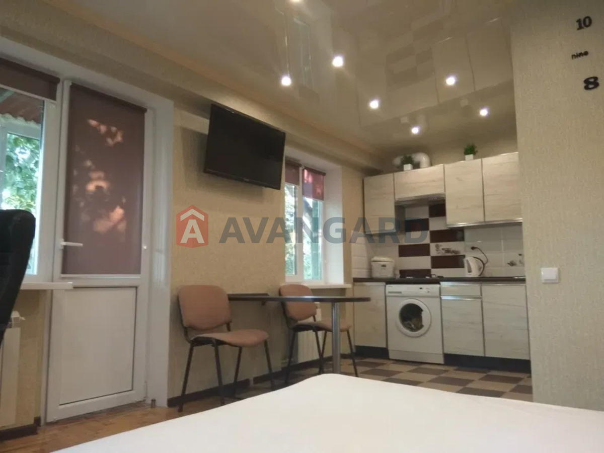 1 ��. ��������, 32/-/6 ��. �., 5/5 ������ ���� 4