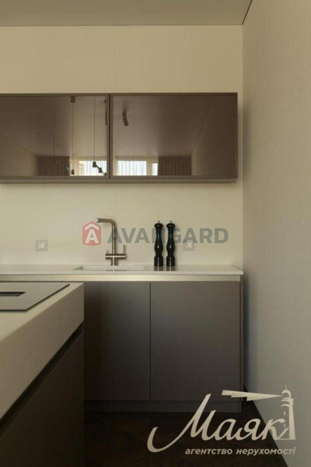 1 ��. ��������, 68/-/20 ��. �., 12/24 ������ ���� 14