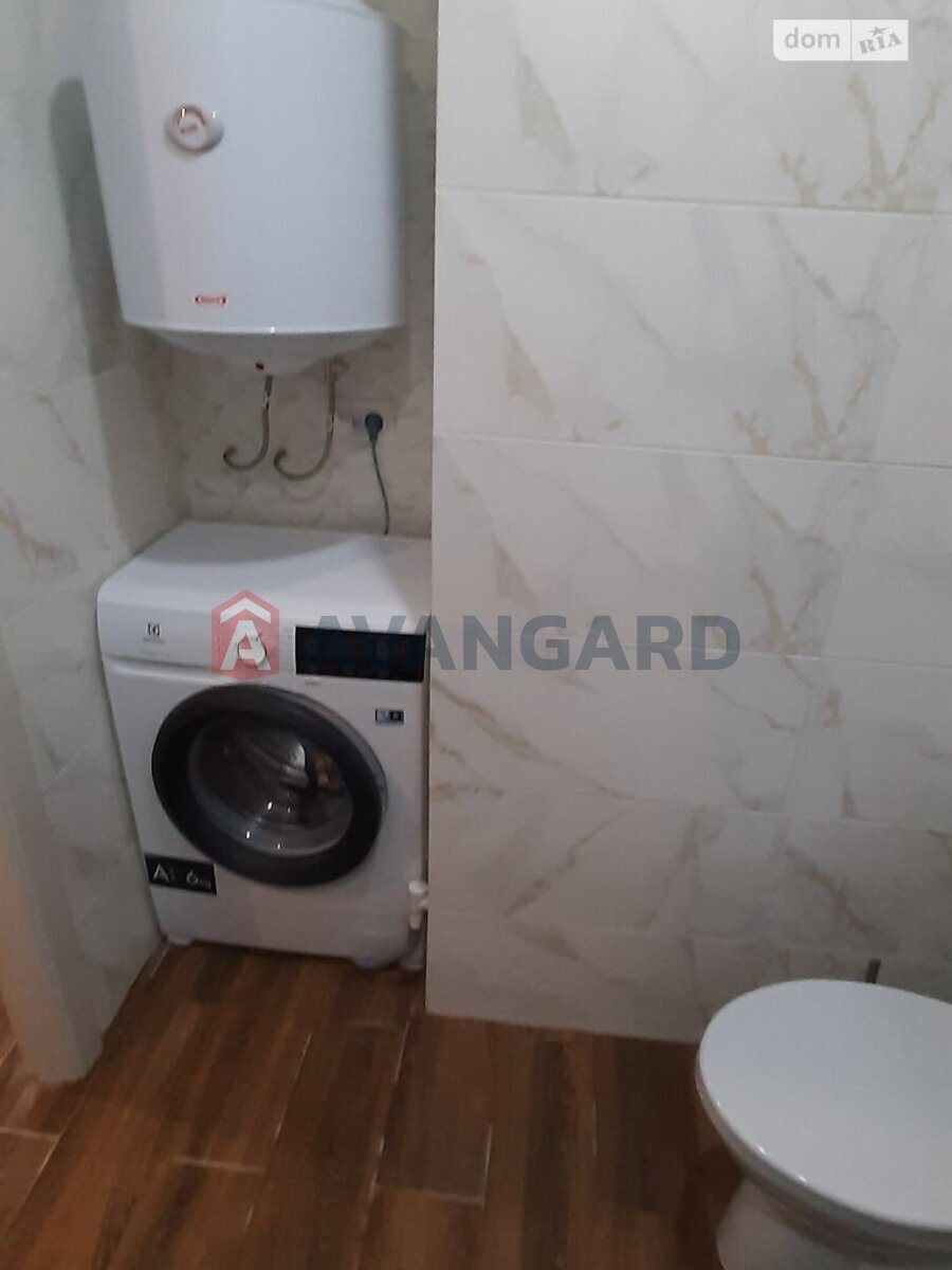 1 ��. ��������, 37/26/8 ��. �., 2/14 ������ ���� 13