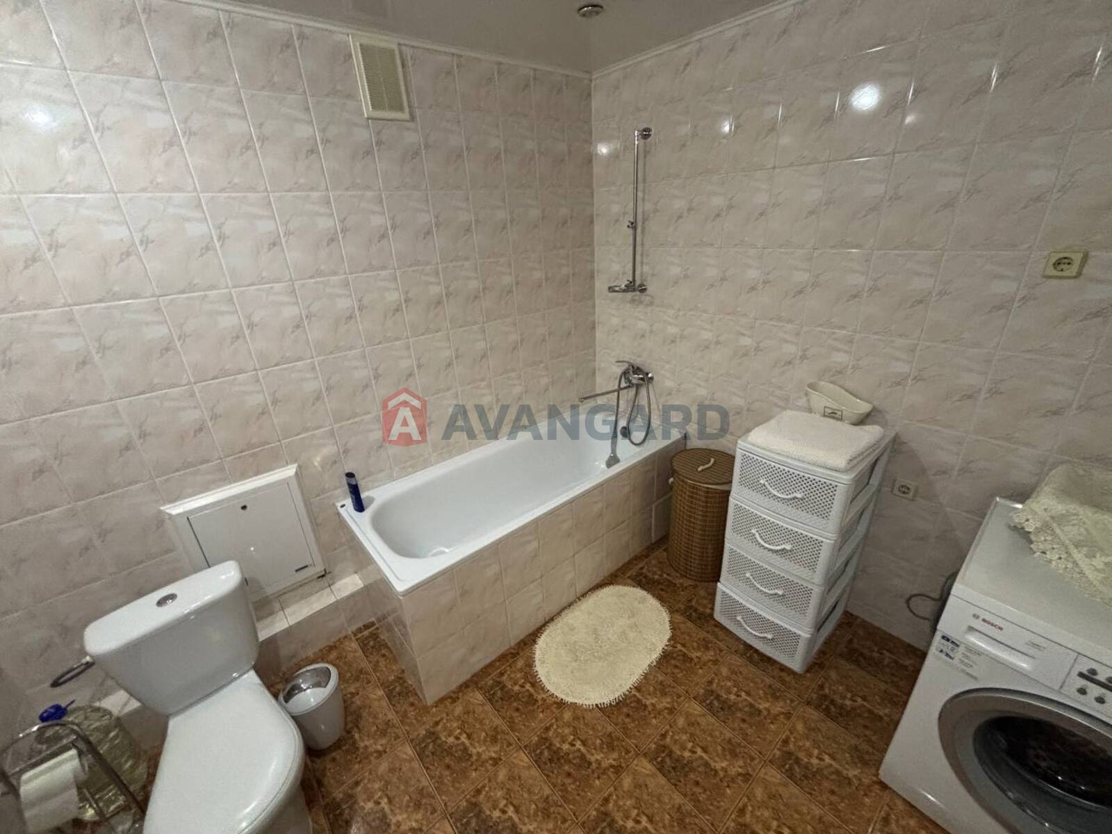 3 ����. ��������, 122/-/15 ��. �., 10/11 ���� ���� 23