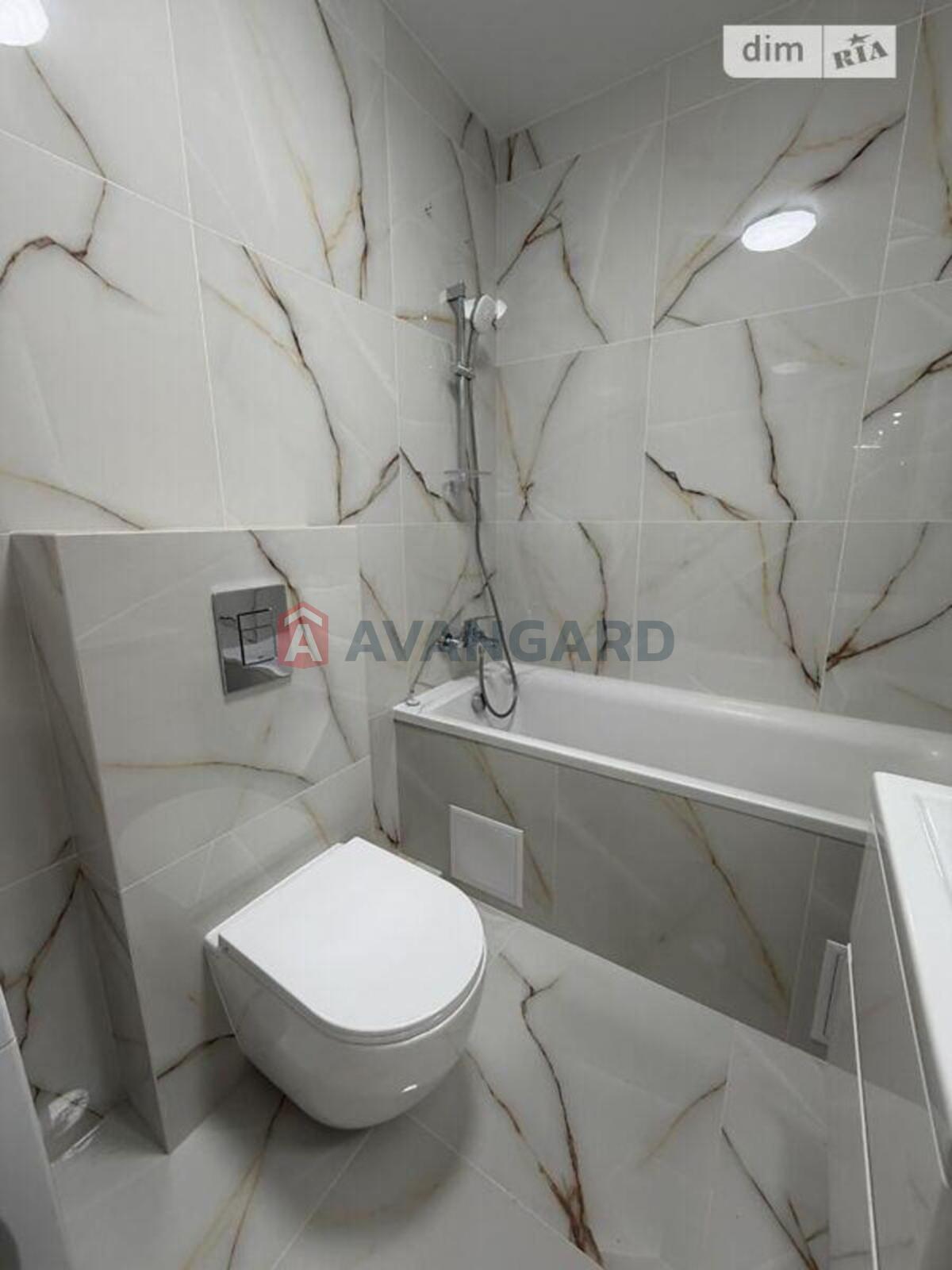 2 ��. ��������, 41/-/9 ��. �., 5/10 ������ ���� 6