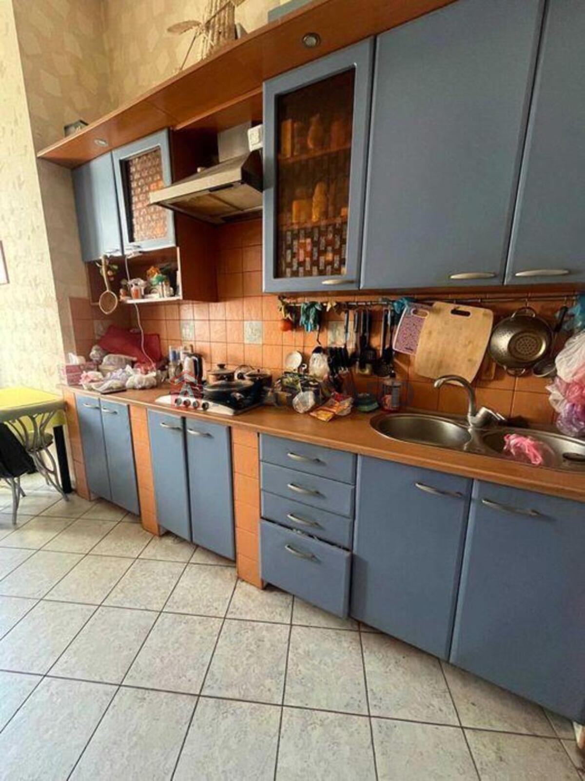 4 ��. ��������, 140/-/12 ��. �., 4/4 ������ ���� 4