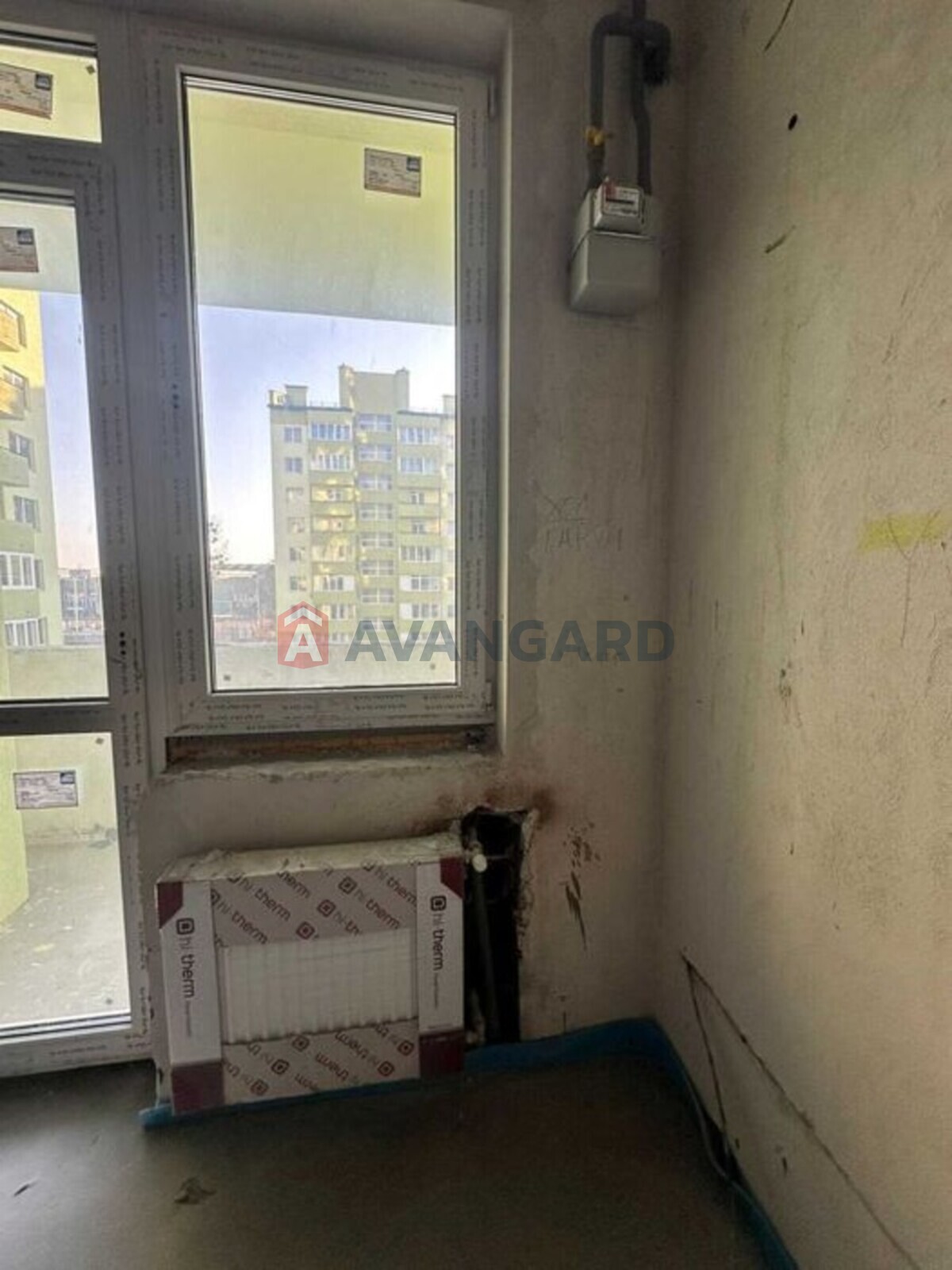 1 ��. ��������, 43/-/12 ��. �., 5/10 ������ ���� 4