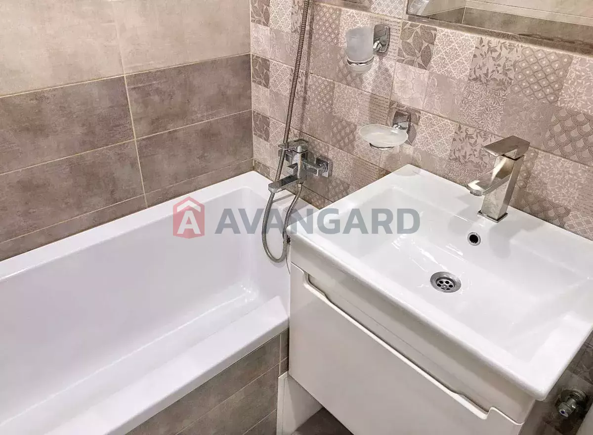 2 . , 44/28/7 . ., 2/3   8