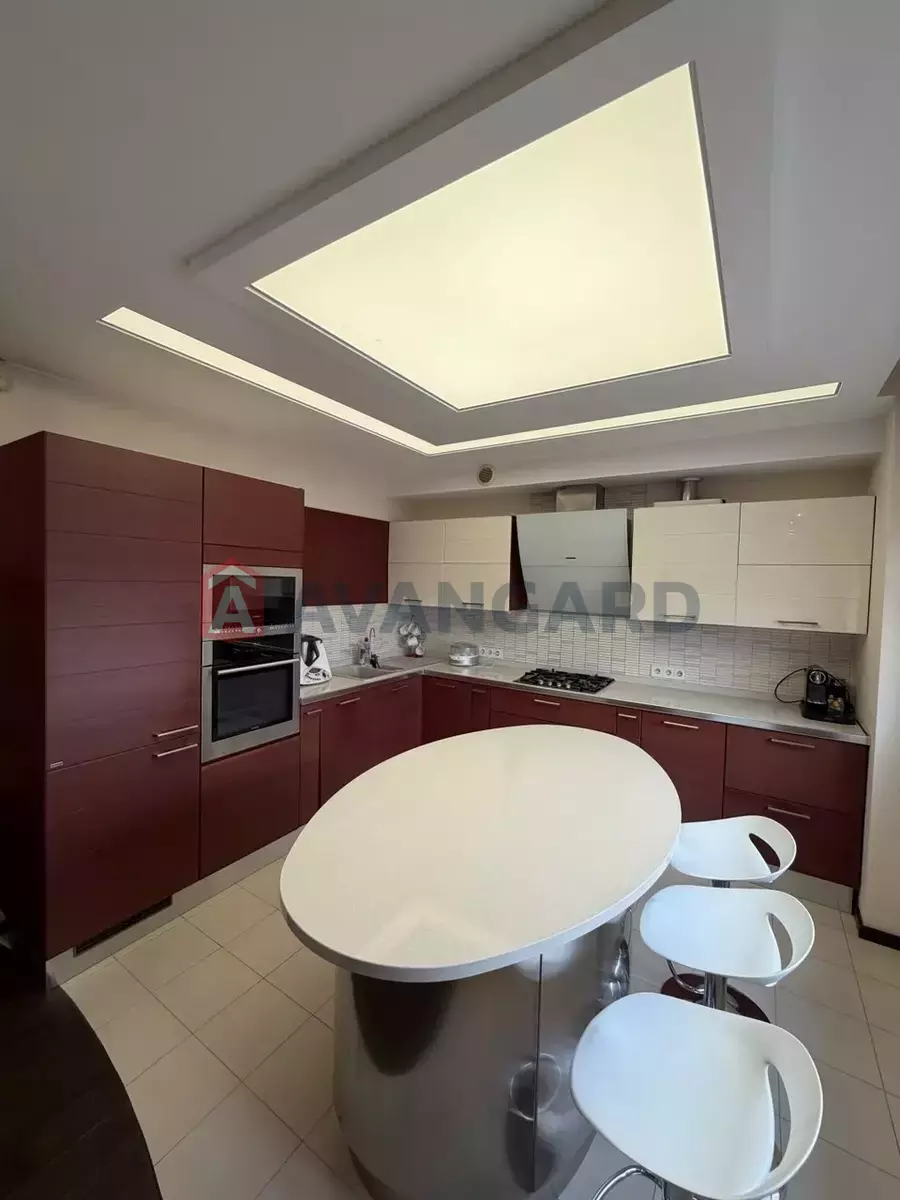 3 ��. ��������, 111/-/- ��. �., 8/10 ������ ���� 20