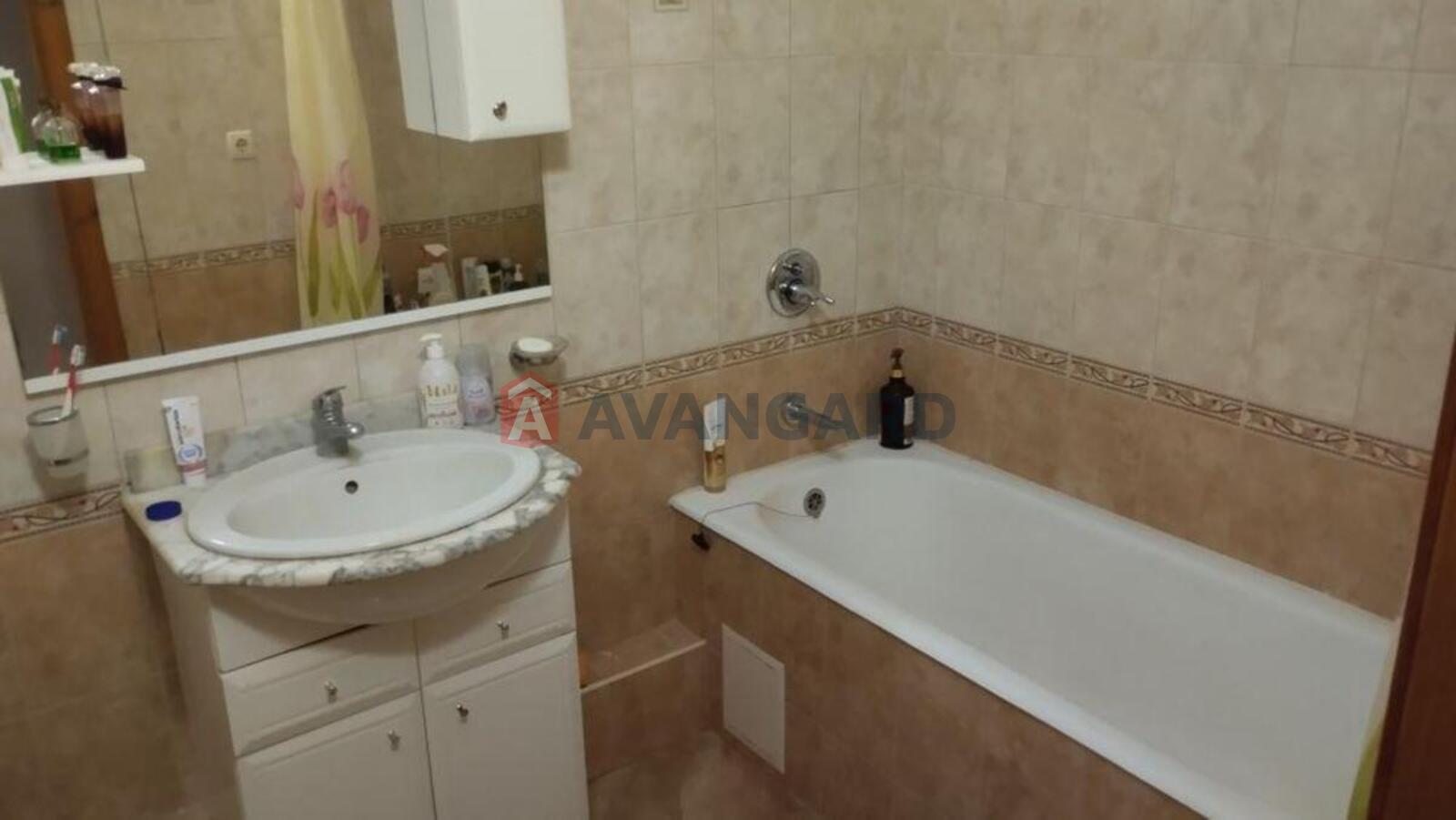 4 ��. ��������, 137/-/20 ��. �., 4/24 ������ ���� 5