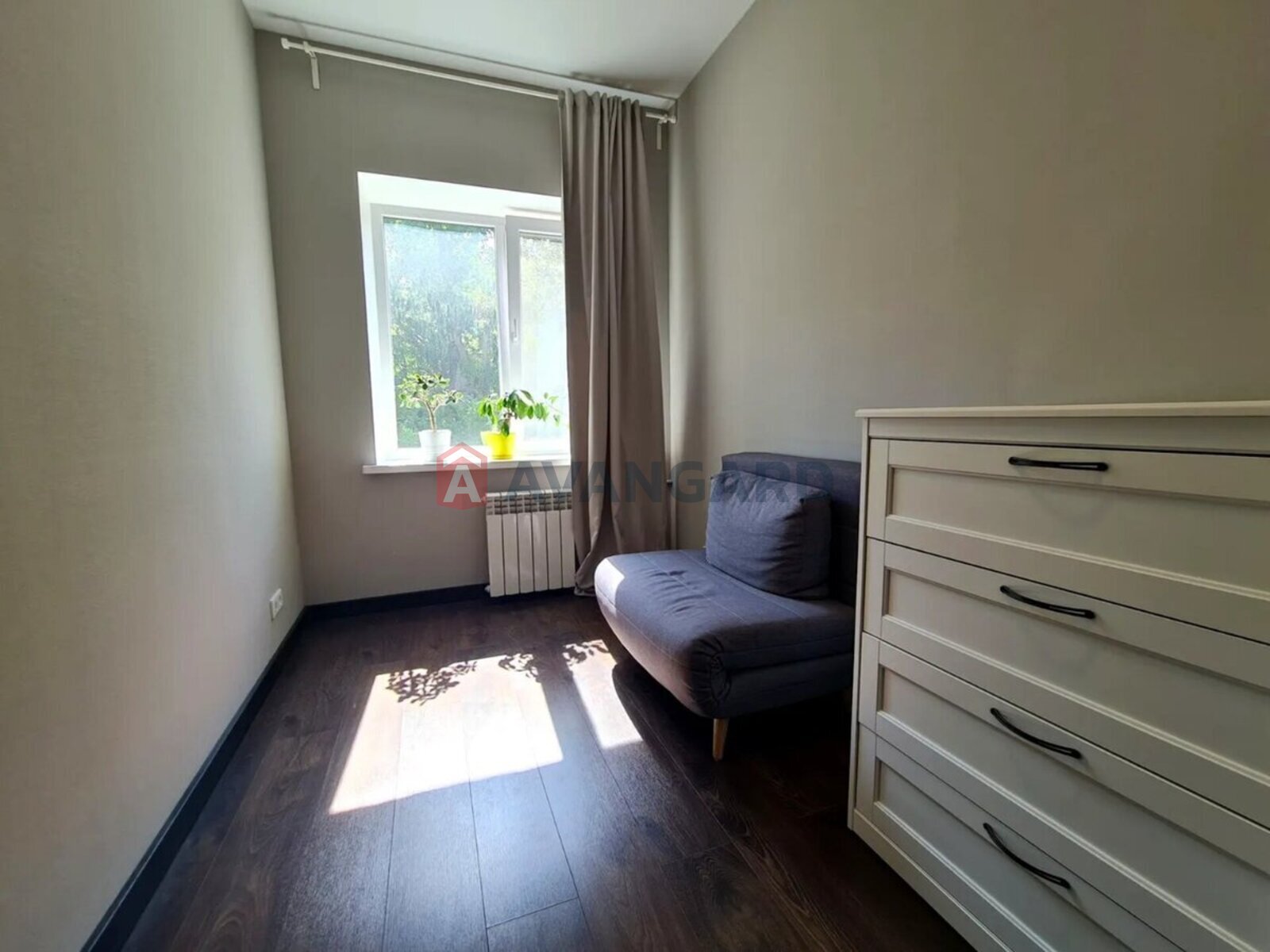 3 ��. ��������, 60/41/5 ��. �., 2/4 ������ ���� 9