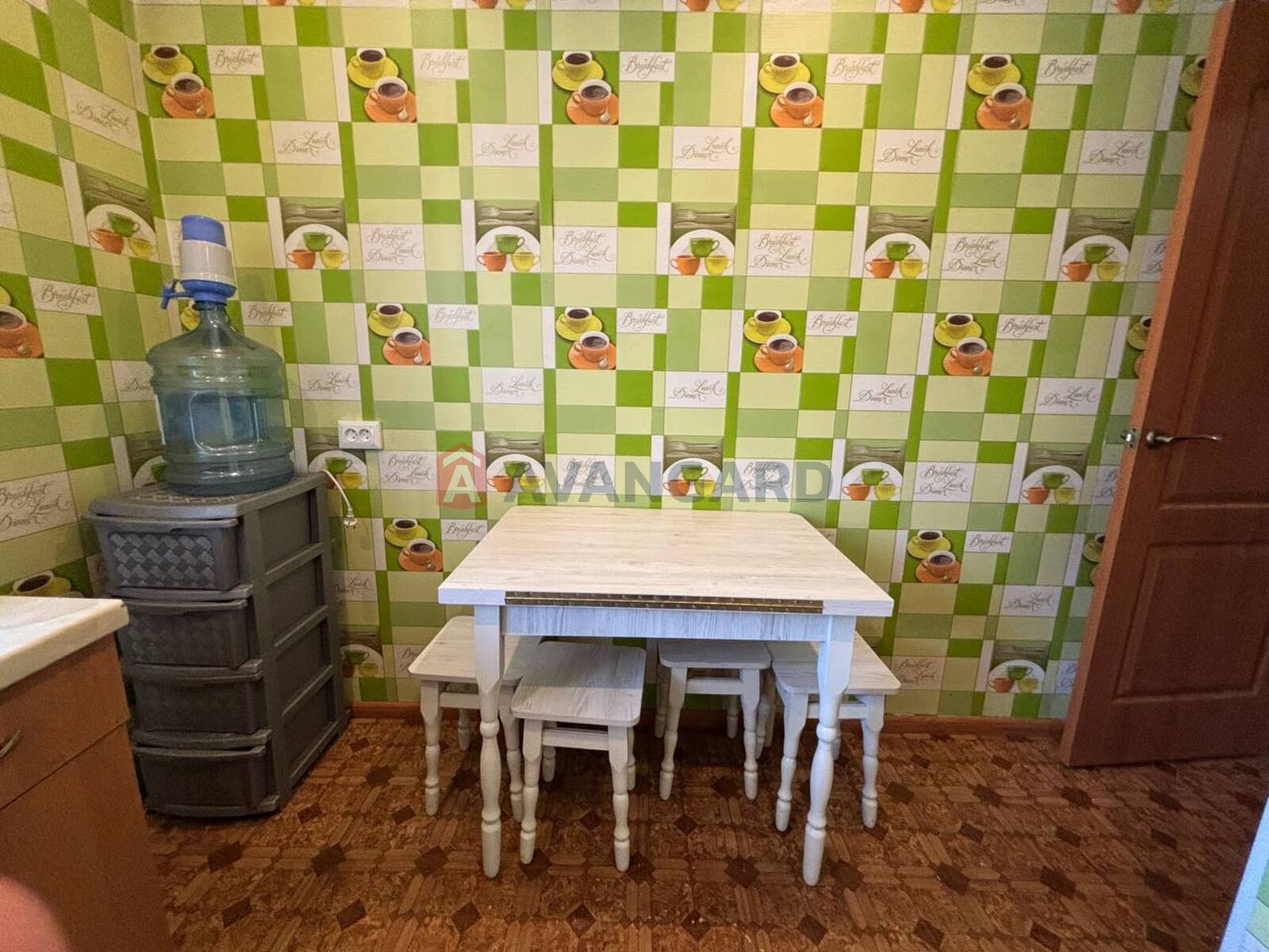 2 ��. ��������, 45/-/8 ��. �., 3/5 ������ ���� 6