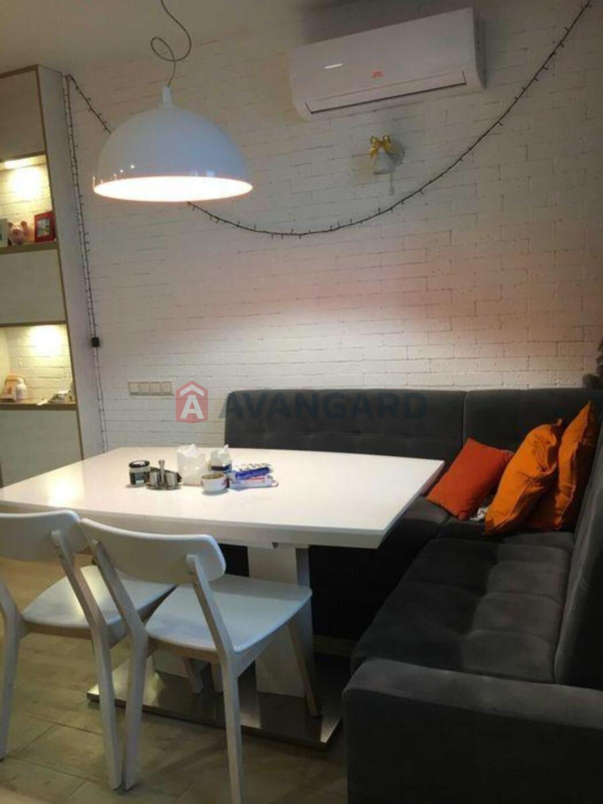 2 ��. ��������, 95/-/19 ��. �., 11/24 ������ ���� 7