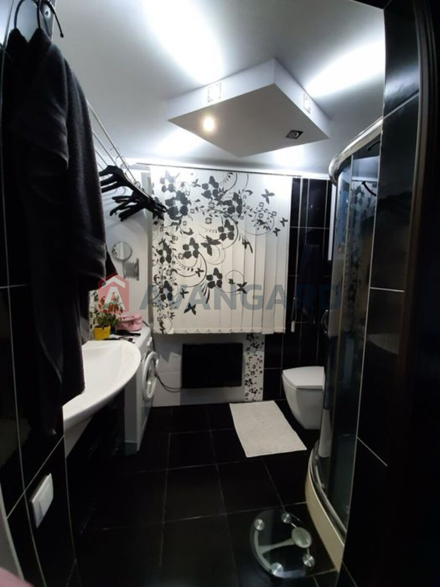 3 ��. ��������, 57/-/3 ��. �., 5/5 ������ ���� 9