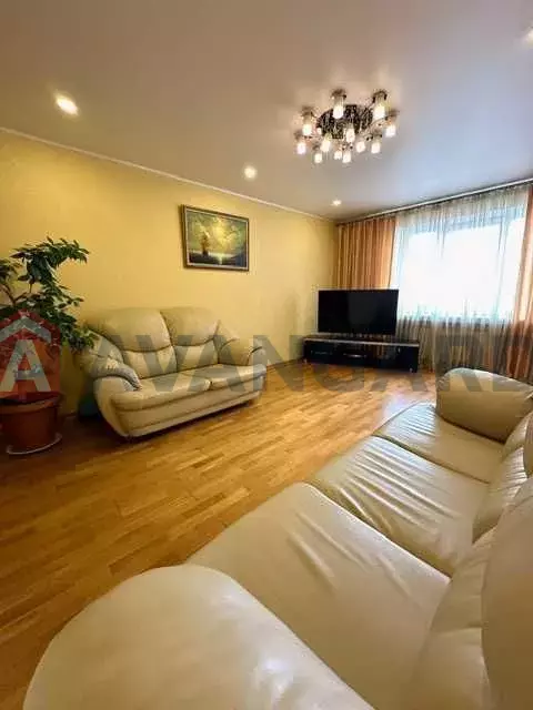 3 ��. ��������, 85/-/12 ��. �., 15/16 ������ ���� 13