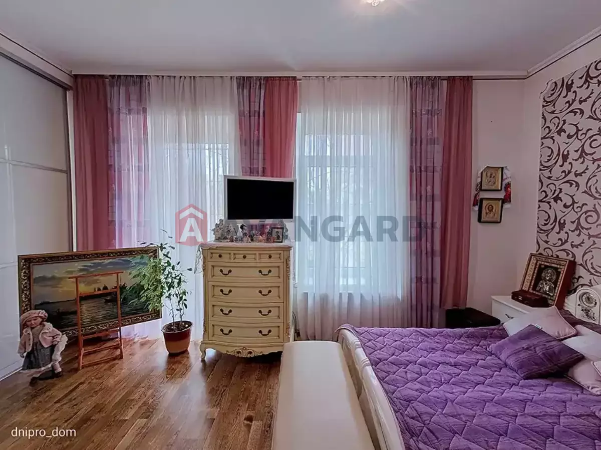 5 ��. ��������, 193/128/13 ��. �., 3/3 ������ ���� 3