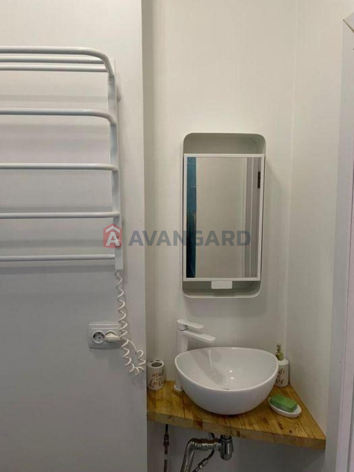 1 ��. ��������, 20/-/5 ��. �., 6/14 ������ ���� 4