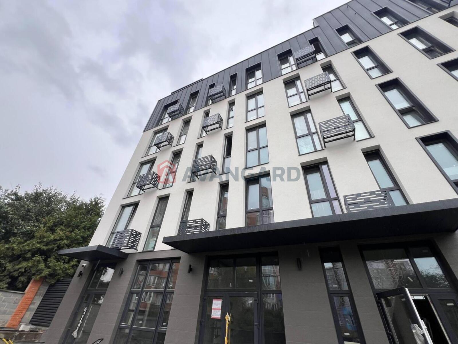 1 ��. ��������, 28/22/6 ��. �., 3/5 ������ ���� 4