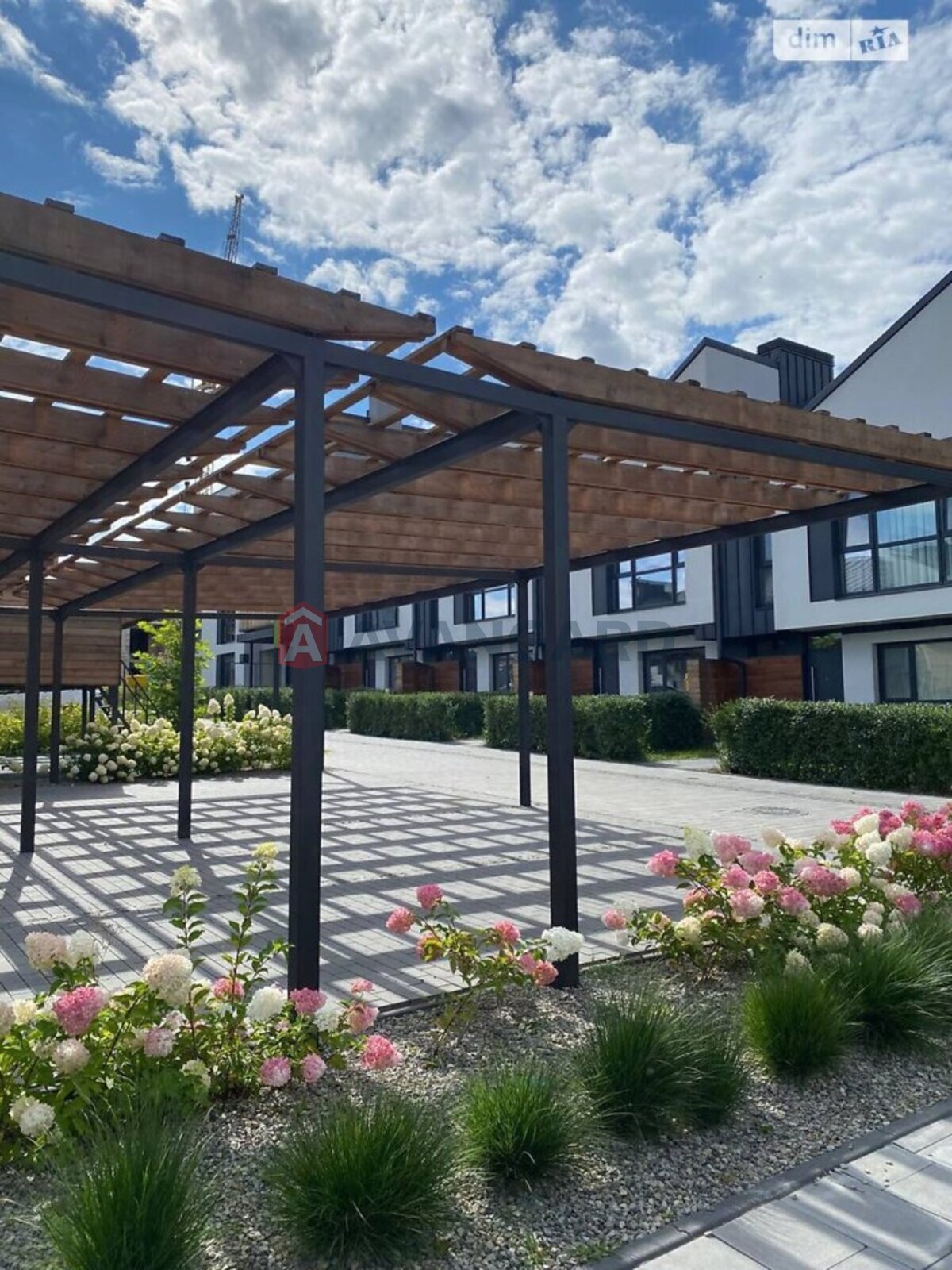 1 ��. ��������, 42/11/23 ��. �., 1/3 ������ ���� 3