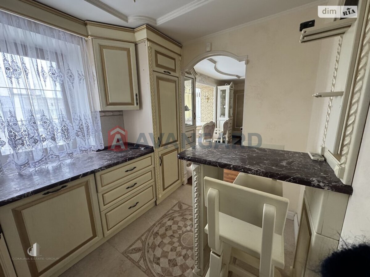 3 ��. ��������, 65/-/- ��. �., 5/5 ������ ���� 6