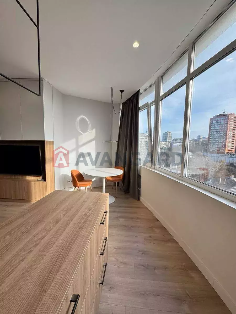 1 . , 37/-/17 . ., 5/21   8