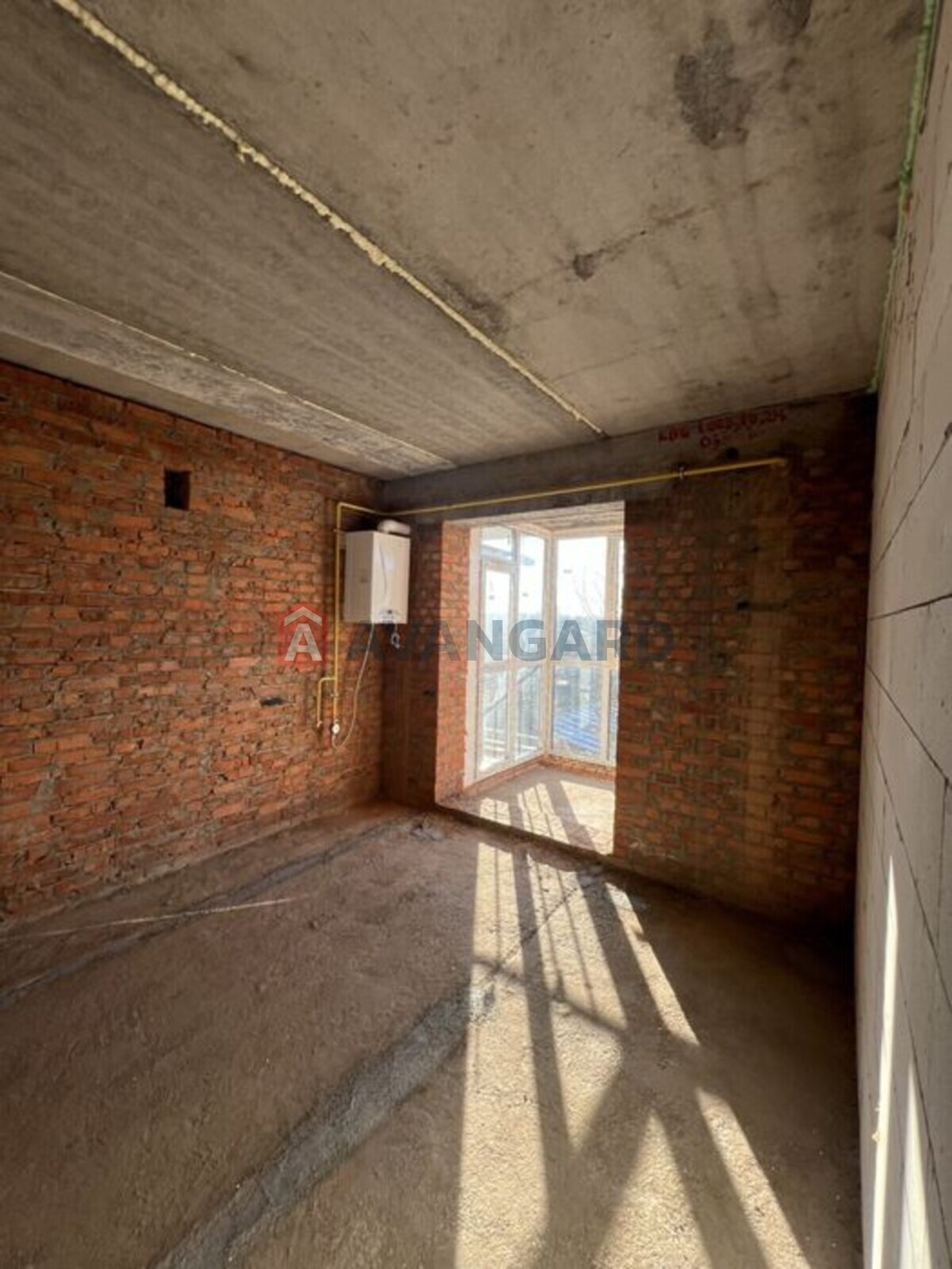 4 ��. ��������, 103/-/15 ��. �., 3/4 ������ ���� 3