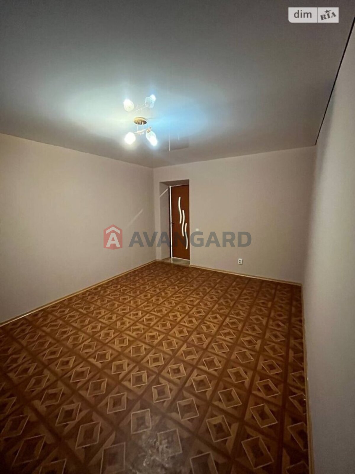 3 ��. ��������, 95/50/11 ��. �., 4/6 ������ ���� 18