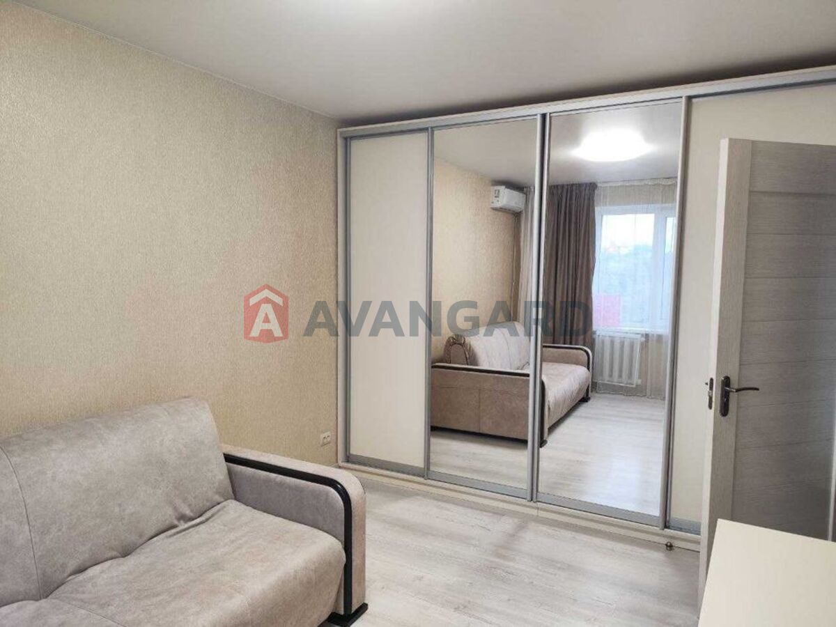 1 . , 30/-/10 . ., 8/9   3