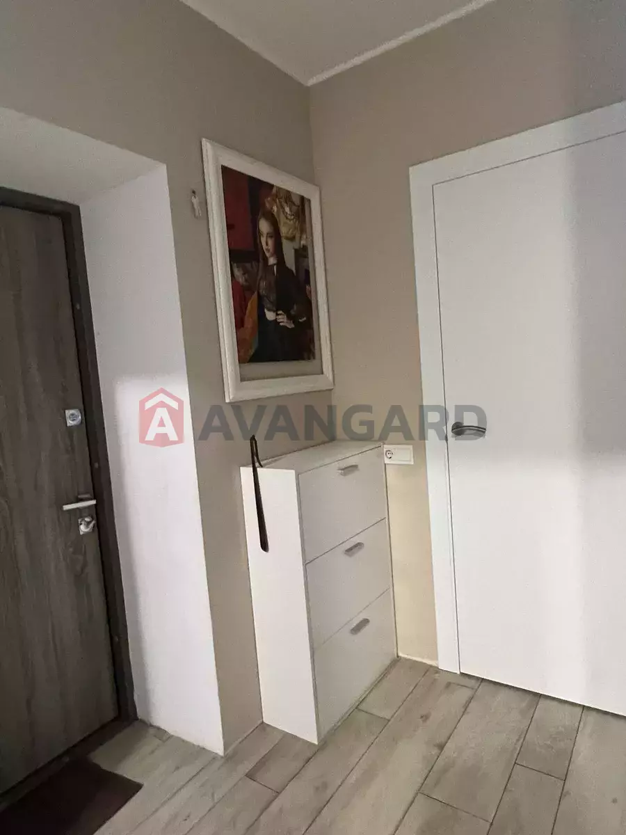 3 ����. ��������, 67/-/10 ��. �., 7/12 ���� ���� 5