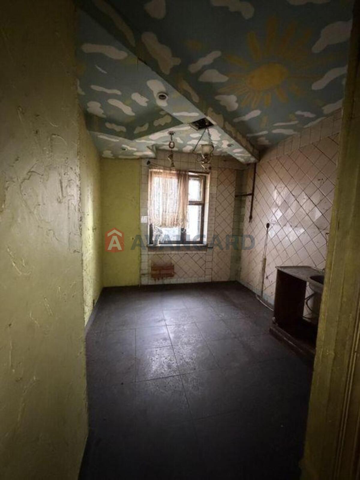 5 ��. ��������, 95/-/9 ��. �., 1/10 ������ ���� 5