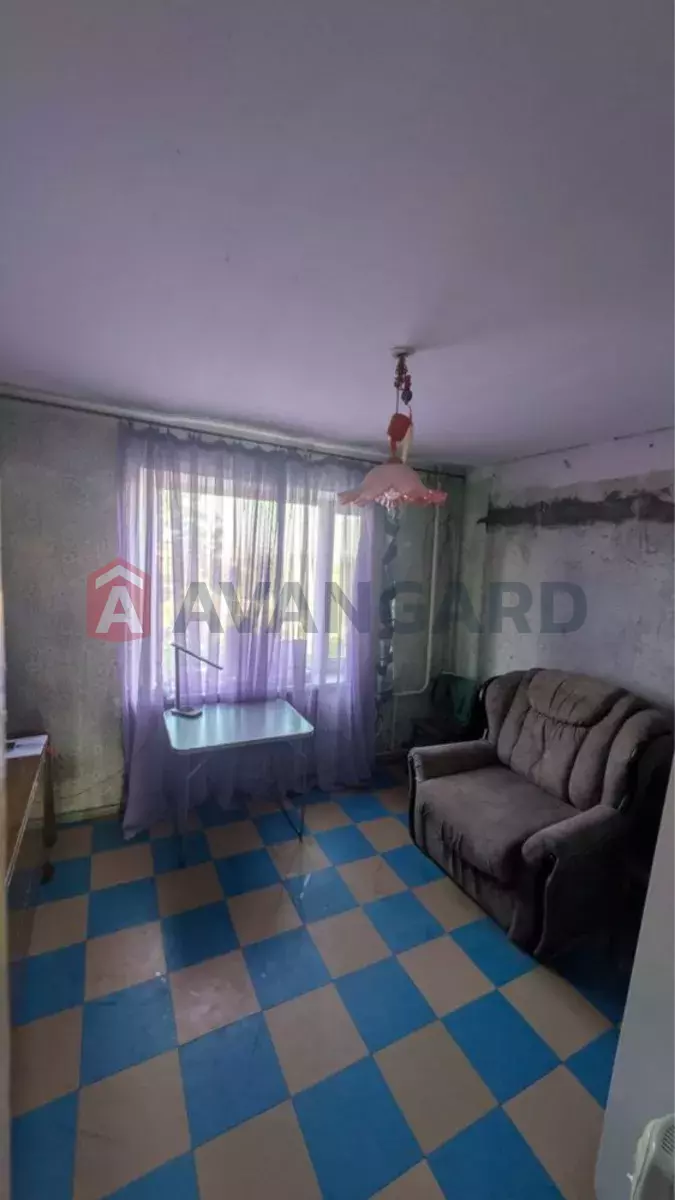 3 ��. ��������, 67/-/10 ��. �., 4/9 ������ ���� 8