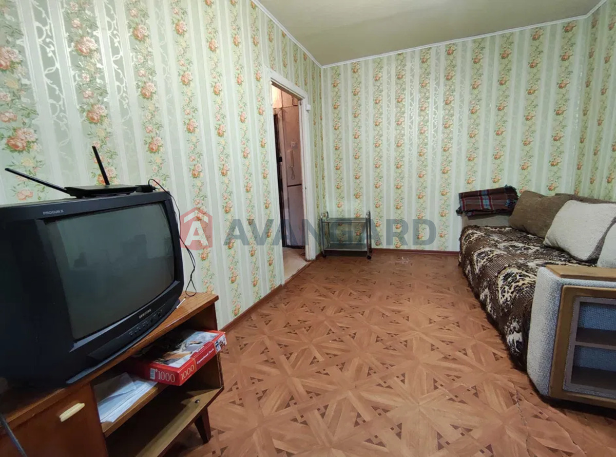 1 . , 28/-/6 . ., 5/9   5