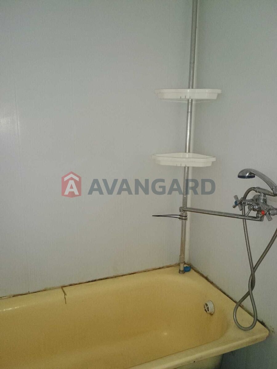 2 . , 52/-/9 . ., 5/9   6