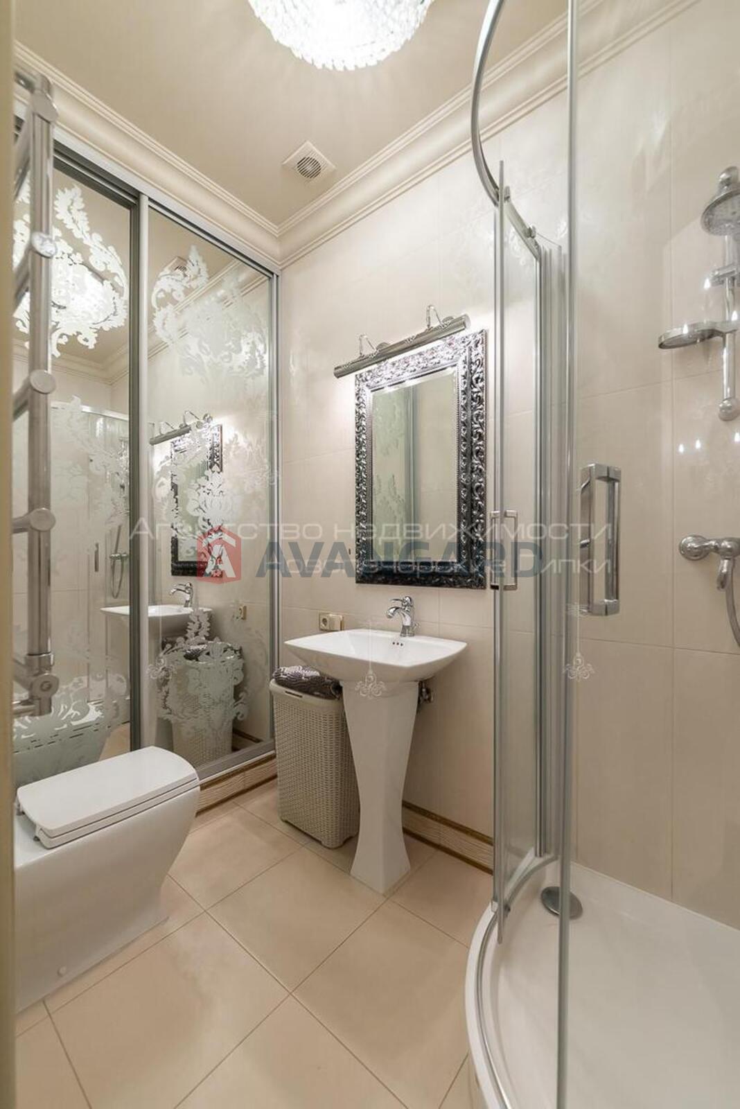 3 ��. ��������, 114/63/20 ��. �., 7/22 ������ ���� 15