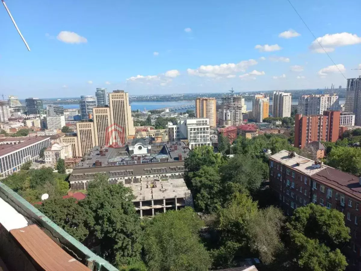 3 ��. ��������, 60/-/8 ��. �., 12/19 ������ ���� 14