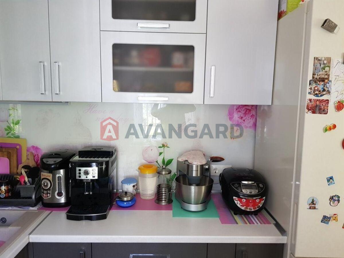 3 ��. ��������, 56/-/10 ��. �., 1/5 ������ ���� 14