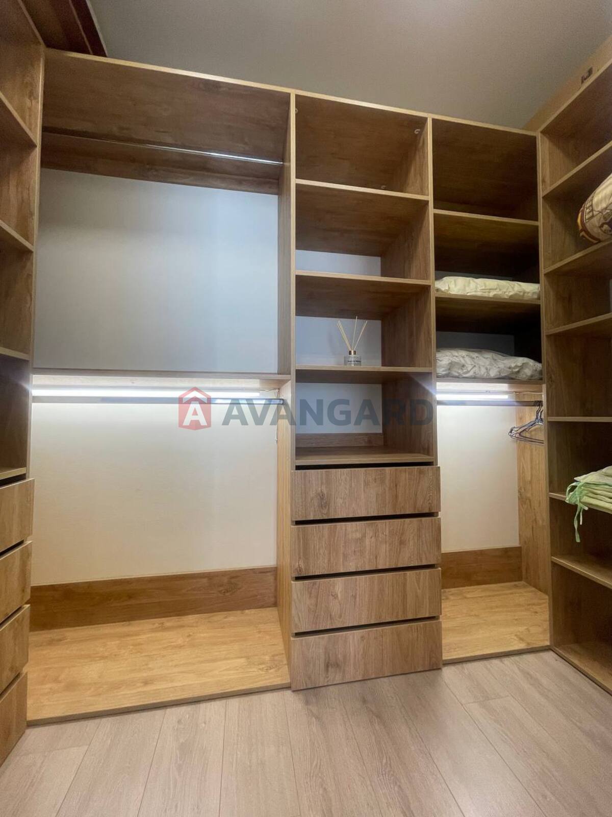 4 . , 120/-/53 . ., 18/24   21