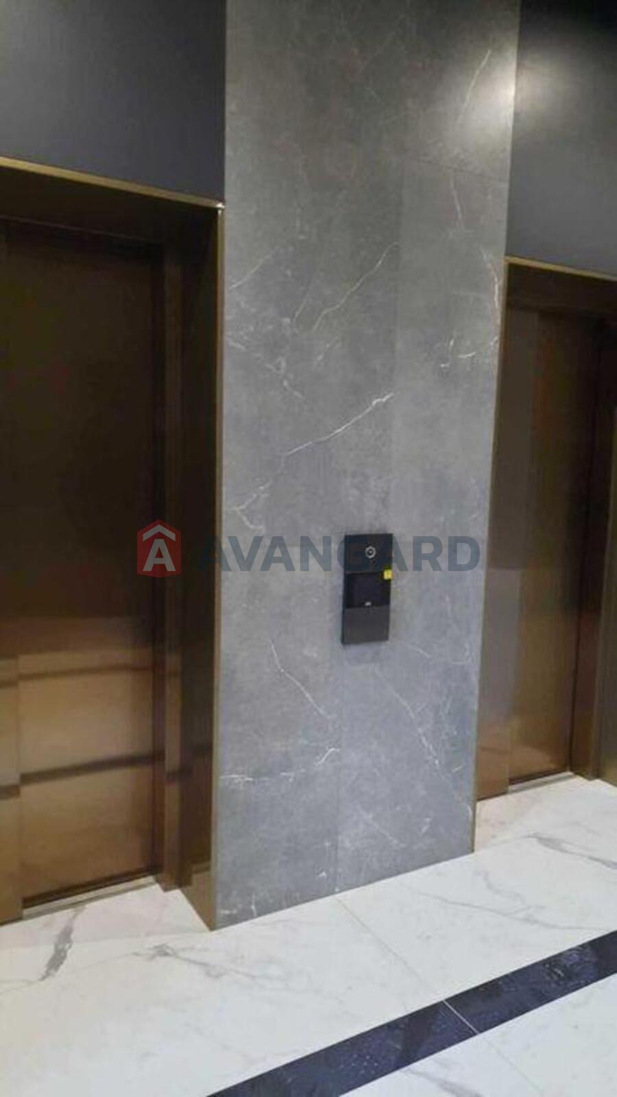 2 ��. ��������, 69/-/24 ��. �., 19/24 ������ ���� 12