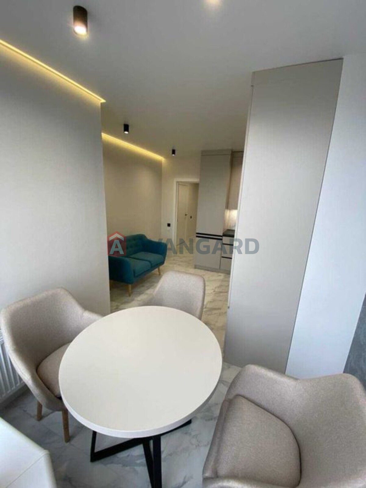 2 . , 80/-/12 . ., 8/17   6