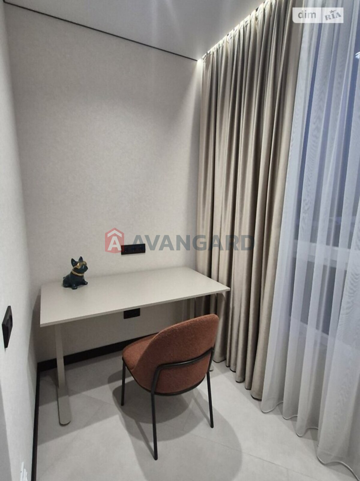 1 ��. ��������, 44/-/- ��. �., 6/6 ������ ���� 17