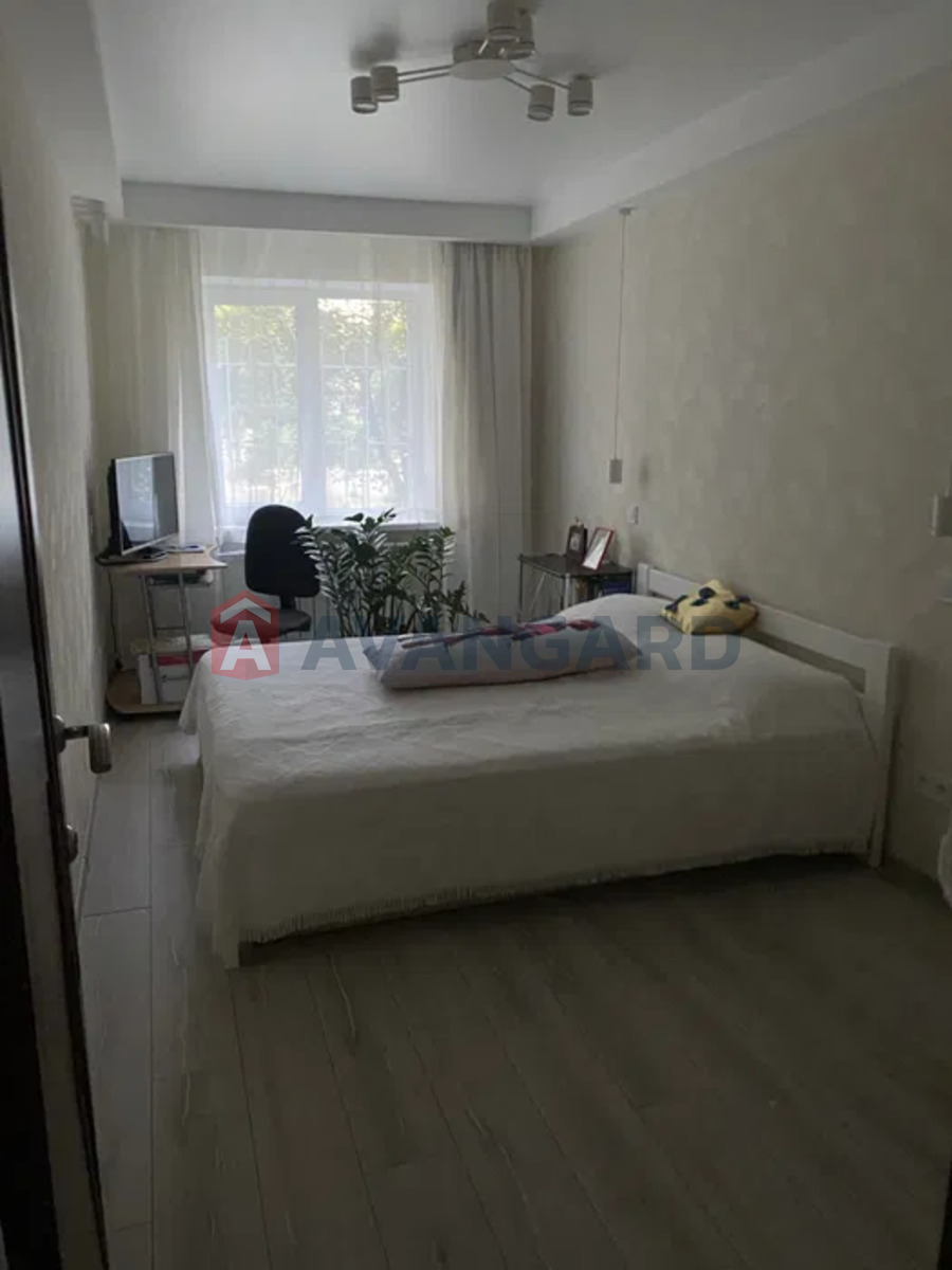 2 ��. ��������, 42/-/7 ��. �., 1/5 ������ ���� 3