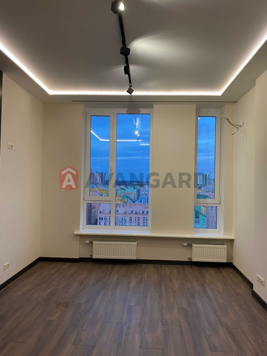 3 ��. ��������, 80/-/18 ��. �., 16/16 ������ ���� 3